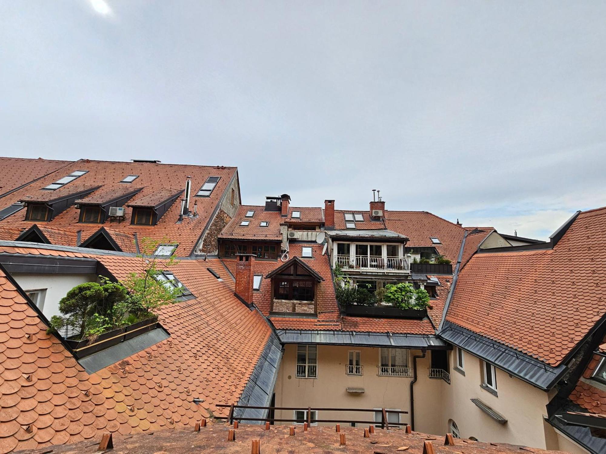 Apartment Nina With Private Terrace Tour As לובליאנה מראה חיצוני תמונה